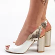Białe skórzane POLSKIE sandały damskie na złotym słupku DEONI D497