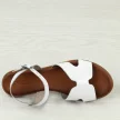 Białe skórzane sandały damskie Potocki 64302