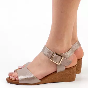 Beżowe sandały damskie na koturnie Sergio Leone Sk300