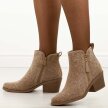 Beżowe jesienne botki damskie, kowbojki S.Barski 52-538