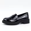 Czarne lakierowane loafersy damskie mokasyny Potocki 12174