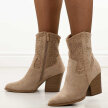 Beżowe jesienne botki damskie, kowbojki S.Barski 52-514