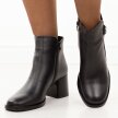 Czarne skórzane botki damskie na słupku Sergio Leone Bt25209S