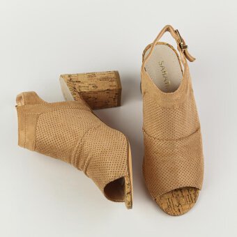 Beżowe lekkie ażurowe sandały damskie na słupku SABATINA 102-7