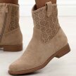 Beżowe wiosenne zamszowe ażurowe botki damskie S.Barski 52-530