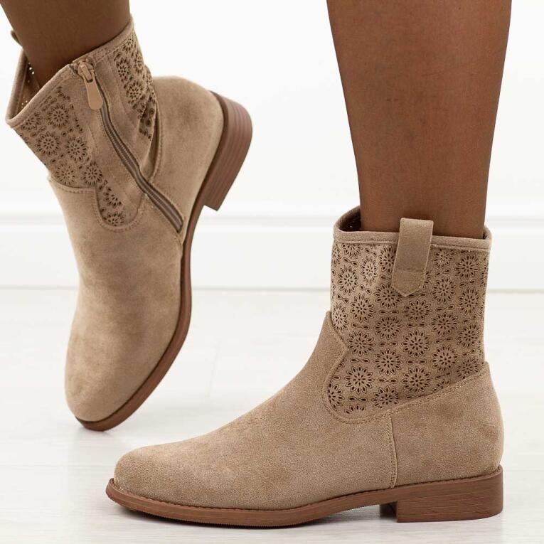 Beżowe wiosenne zamszowe ażurowe botki damskie S.Barski 52-530