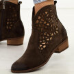 Czekoladowe skórzane Polskie botki damskie ażurowe na obcasie Deoni D398