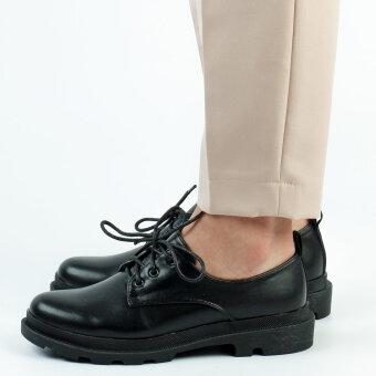 Obuwie Półbuty Sznurowane buty Caiman Sznurowane buty w kolorze bia\u0142ej we\u0142ny-czarny Na ca\u0142ej powierzchni 
