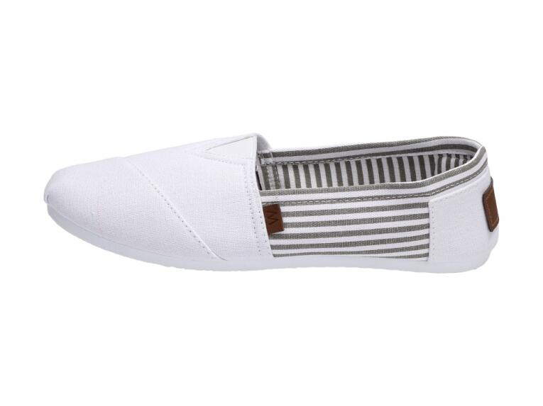Białe tenisówki damskie Wishot 32-065 Slip On