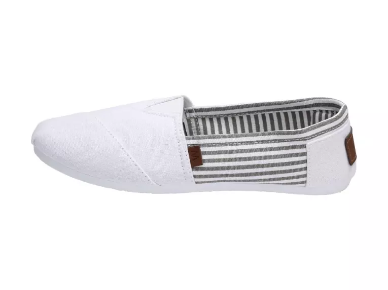 Białe tenisówki damskie Wishot 32-065 Slip On
