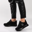 Czarne zamszowe sneakersy damskie na platformie VINCEZA 10924