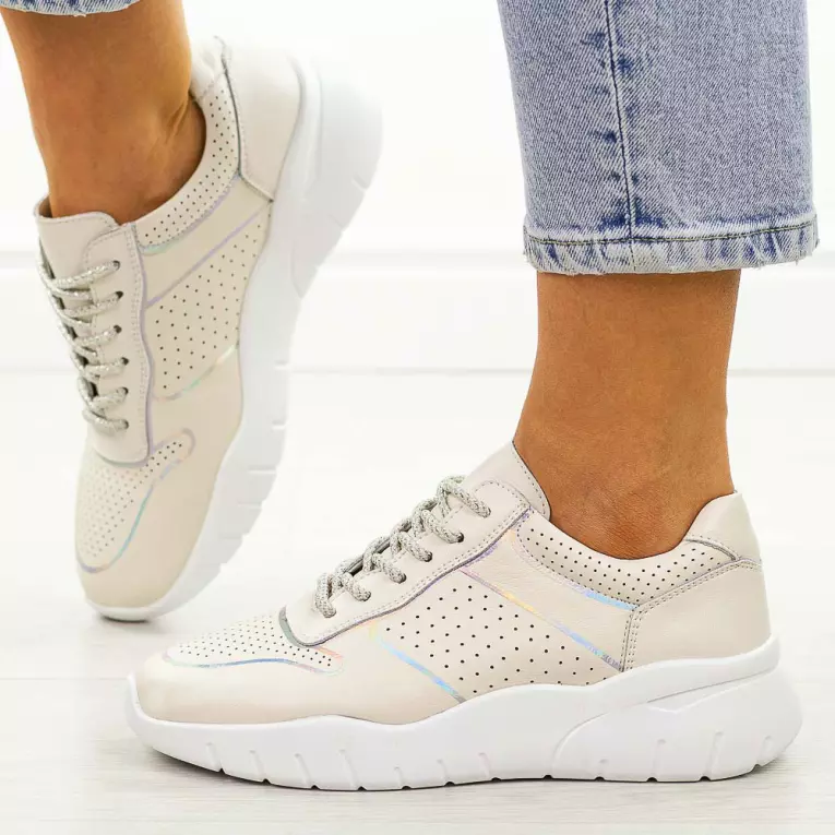 Beżowe skórzane sneakersy damskie S.Barski 22226