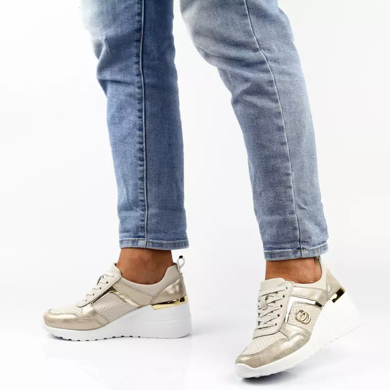Beżowe skórzane sneakersy damskie S.BARSKI 29589
