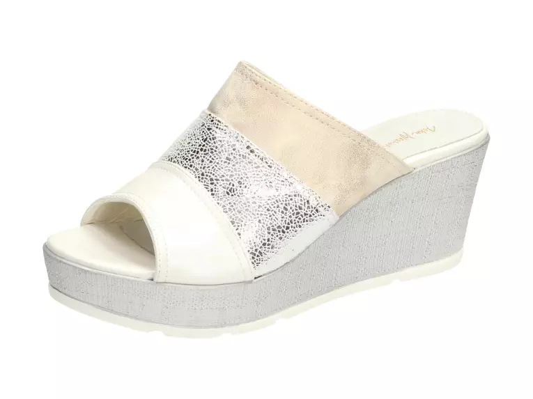 Białe klapki, buty damskie Wishot Kl19gl