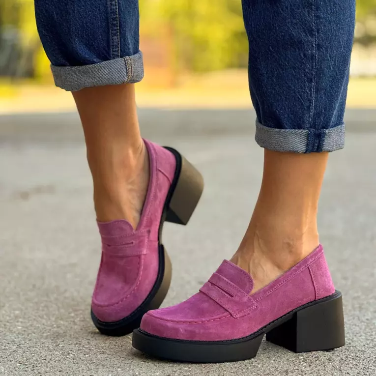 Fuksjowe skórzane mokasyny damskie, loafersy FILIPPO DP4685/23