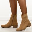 Beżowe zamszowe botki damskie Jezzi asa198-28