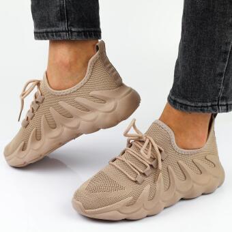 Beżowe buty damskie sportowe Vinceza 13575