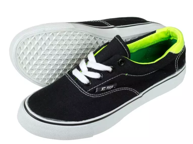 -50% Markowe tenisówki Free Style 413-1 czarne