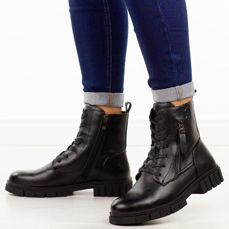 Czarne botki damskie na traperze Potocki 19321