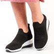 Czarne sneakersy, sportowe buty damskie McKeylor 13544