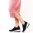 Czarne sneakersy, sportowe buty damskie McKeylor 13544