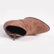 Zamszowe botki damskie na słupku FILIPPO DBT1575/21 TAUPE