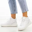 Białe sportowe buty damskie Vinceza 8786 Wt