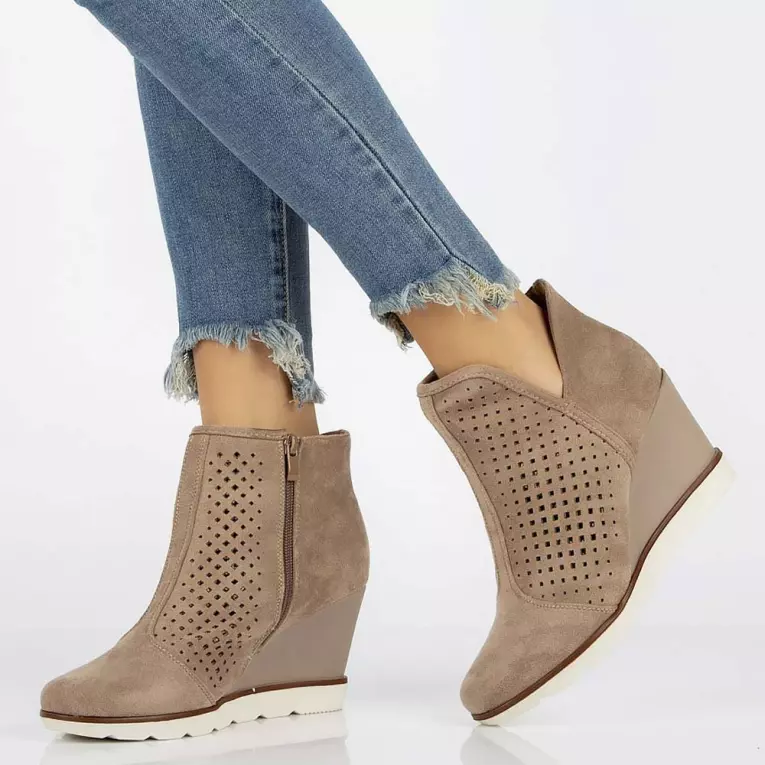 Botki damskie FILIPPO DBT2069/21 KOTURN TAUPE