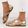 Złote płaskie sandały damskie z zakrytą piętą Jezzi 3882