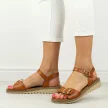 Camelowe płaskie sandały damskie Sergio Leone Sk078H