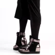 Czarne botki damskie na koturnie, sneakersy skórzane FILIPPO DP3148/21 BK GN