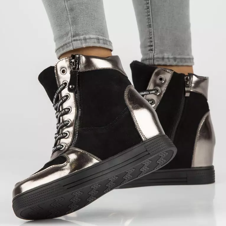 Czarne botki damskie na koturnie, sneakersy skórzane FILIPPO DP3148/21 BK GN