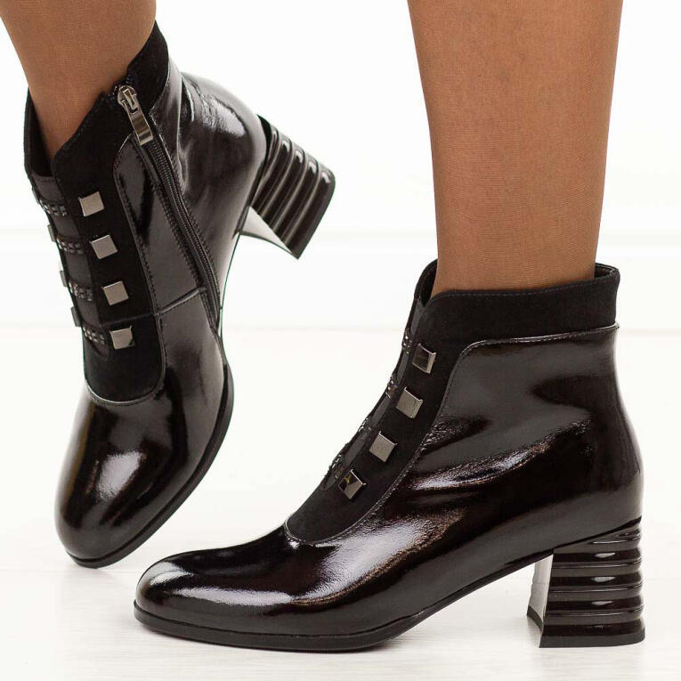 Czarne skórzane botki damskie DiA 52-144