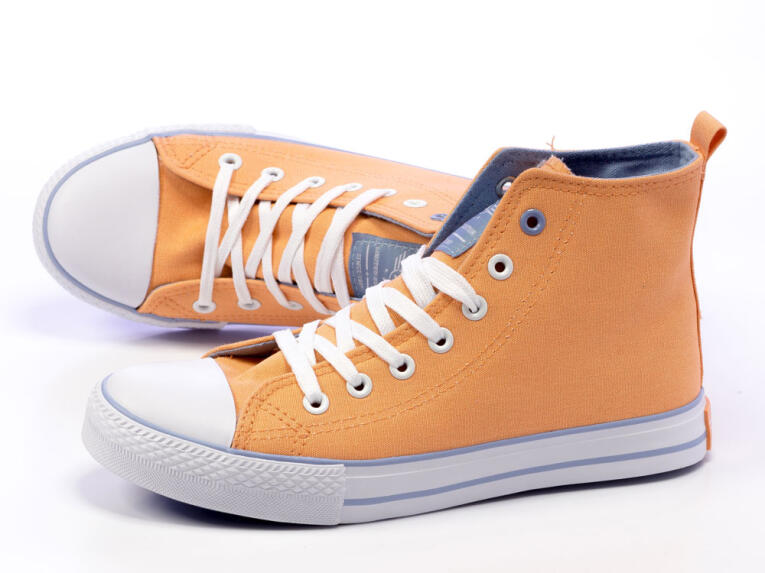 -50%Markowe trampki pomarańczowe McArthur It06