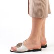 Złote płaskie klapki damskie S.BARSKI SS27-75