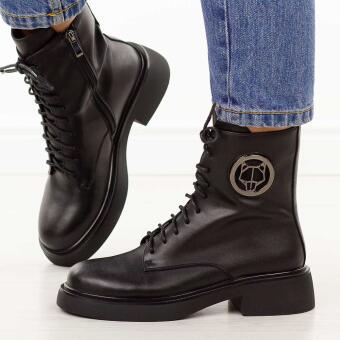 Czarne skórzane botki damskie Filippo Dbt6408/25