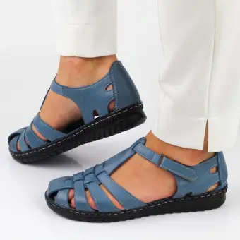 Niebieskie skórzane sandały damskie z zakrytymi palcami T.Sokolski A88