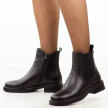 Czarne skórzane botki damskie DiA 52-018