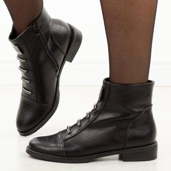 Czarne płaskie botki damskie M.Daszyński Sa62-126