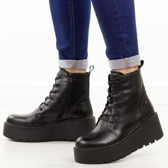 Czarne skórzane botki damskie na platformie M.Daszyński 2478-17