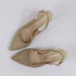 Beżowe skórzane czółenka damskie z odkrytą pietą na słupku, sandały PRESTIGE 2283
