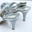Srebrne przeźroczyste sandały damskie na szpilce z ozdobą, transparentne SABATINA 1101-150