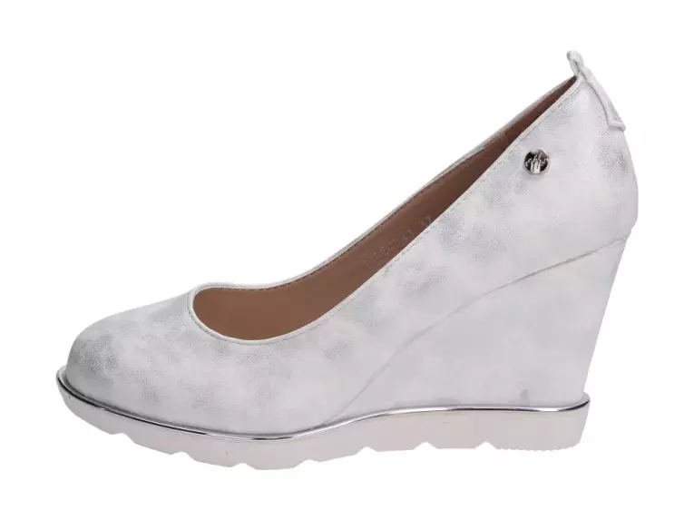Białe czółenka damskie Vices Koturna 11050-41