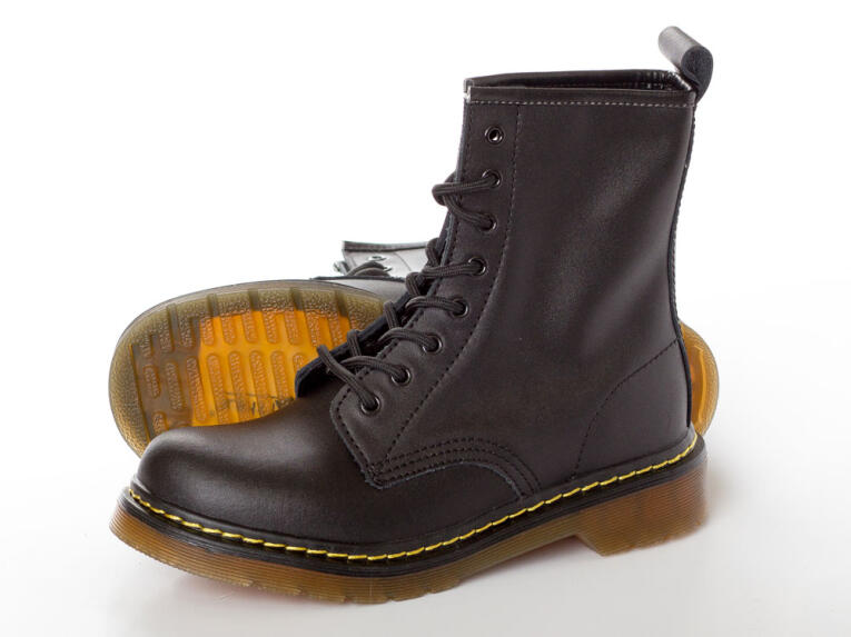 Wiosenne glany, martensy czarne McArthur Wl04