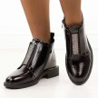 Czarne lakierowane botki damskie S.Barski 52-506