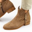 Beżowe zamszowe ażurowe botki damskie wiosenne VINCEZA 10885