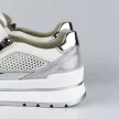 Białe skórzane sneakersy damskie S.BARSKI 29047