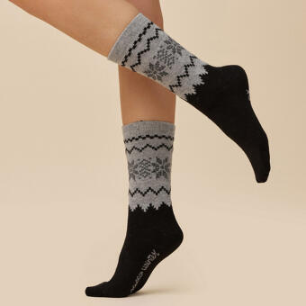 Wełniane skarpetki damskie Gabriella 1211 wzór skandynawski