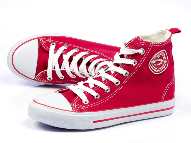 -45% Markowe czerwone trampki American 9120