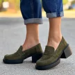Skórzane khaki mokasyny damskie, loafersy FILIPPO DP4685/23